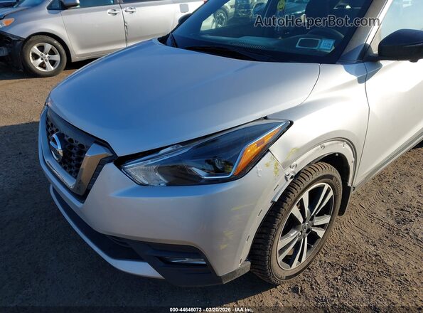 3N1CP5CU1KL471135 2019 NISSAN KICKS Silver 