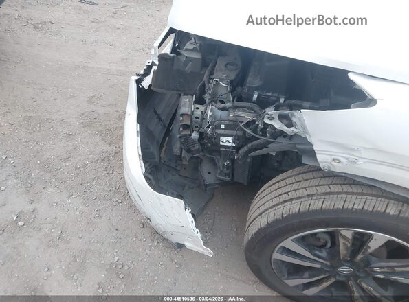 3N1CP5CU2JL541627 2018 NISSAN KICKS Белый Вид задней части салона
