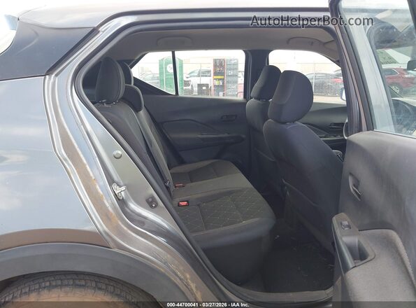 3N1CP5CU4JL536073 2018 NISSAN KICKS Black Widok naklejki z numerem VIN