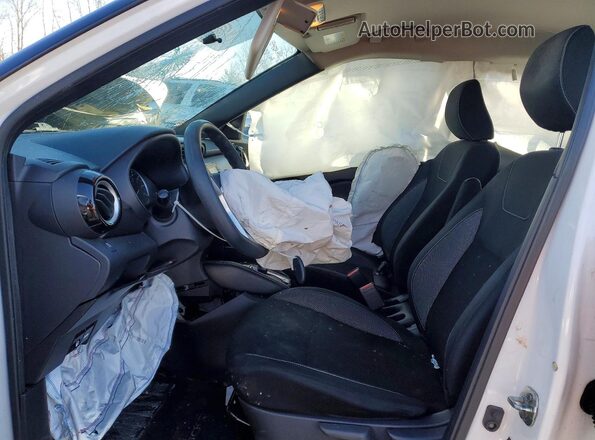 3N1CP5CU4KL534762 2019 NISSAN KICKS White 