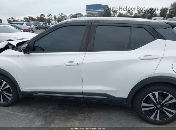 3N1CP5CU7KL519723 2019 NISSAN KICKS White Vista interior de 360 grados