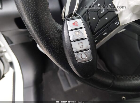 3N1CP5CU7KL519723 2019 NISSAN KICKS White Vista del salpicadero