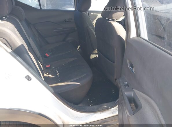 3N1CP5CU8JL519583 2018 NISSAN KICKS White 