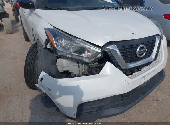 3N1CP5CU8JL519583 2018 NISSAN KICKS White 