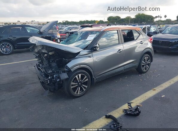 3N1CP5CUXJL534182 2018 NISSAN KICKS Gray Առջևի ձախ երեք քառորդ տեսարան