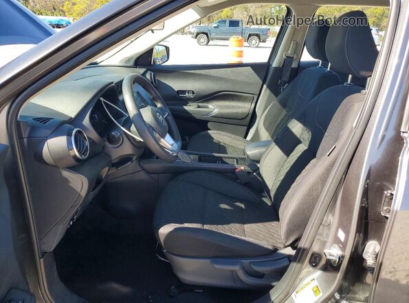 3N1CP5CV2ML541785 2021 NISSAN KICKS Gray Вид салону спереду