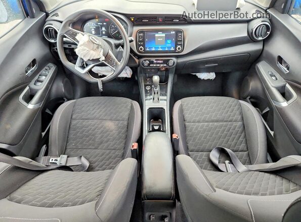 3N1CP5CV5ML524270 2021 NISSAN KICKS Blue Вид панелі приладів