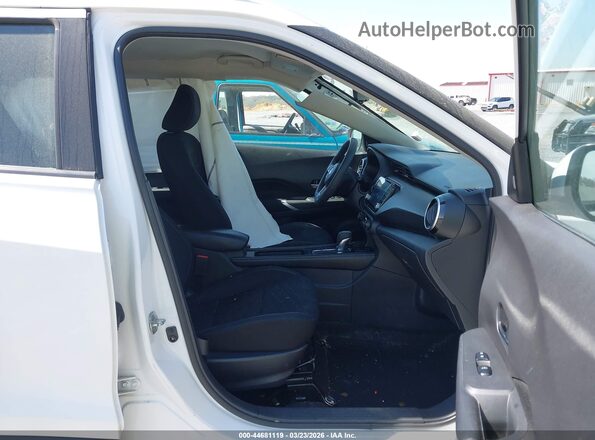 3N1CP5CVXML500658 2021 NISSAN KICKS White Vista interior delantera