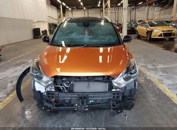 3N1CP5DV0LL525873 2020 NISSAN KICKS Orange Rear interior view