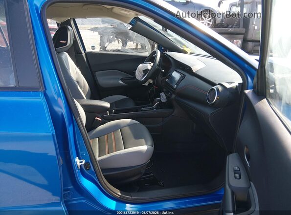 3N1CP5DV1ML563677 2021 NISSAN KICKS Blue Vista interior delantera