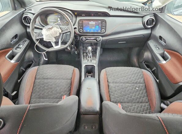 3N1CP5DV6ML509792 2021 NISSAN KICKS Gray Вид панелі приладів