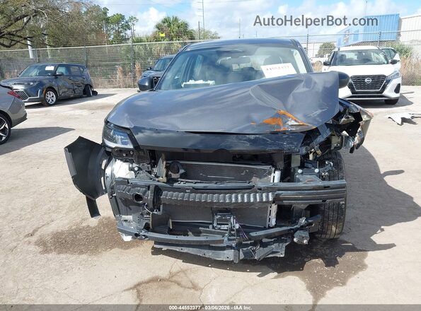 3N8AP6BA0SL322740 2025 NISSAN KICKS Серый Вид спереди