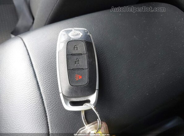 3N8AP6BA0SL322740 2025 NISSAN KICKS Серый Вид панели приборов