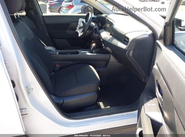 3N8AP6BE4TL336256 2026 NISSAN KICKS White Front interior view