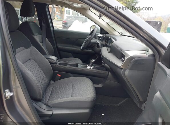3N8AP6CB7SL408036 2025 NISSAN KICKS Gray Front interior view