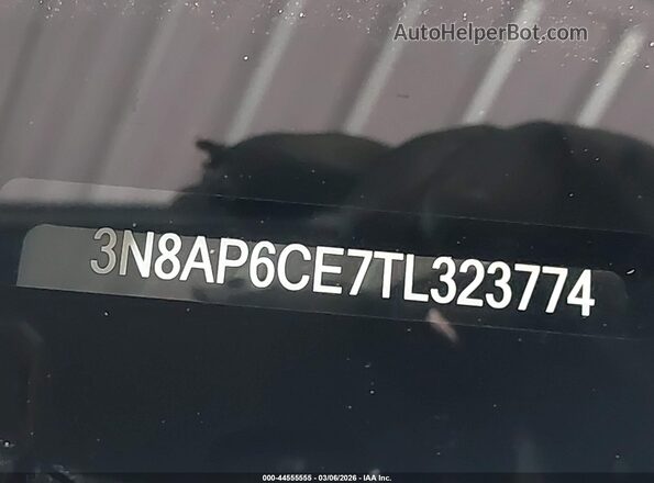 3N8AP6CE7TL323774 2026 NISSAN KICKS Red Շարժիչի բաժամունքի տեսք