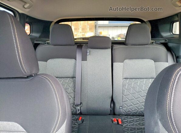 3N8AP6CEXTL336034 2026 NISSAN KICKS Серый Вид задних сидений