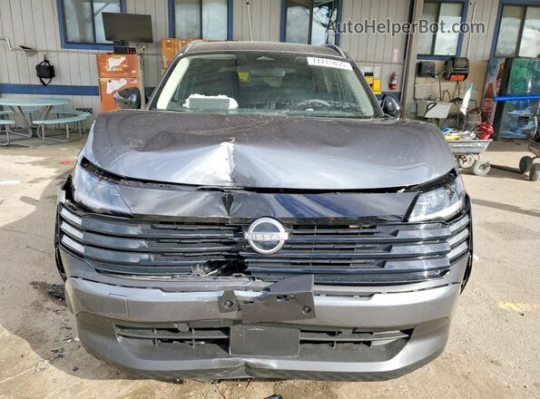 3N8AP6CEXTL336034 2026 NISSAN KICKS Серый Вид спереди