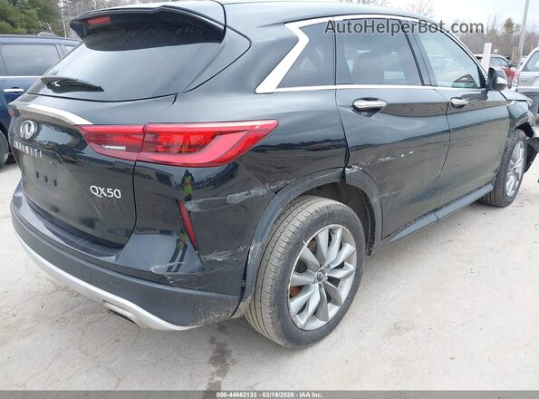 3PCAJ5ABXMF124833 2021 INFINITI QX50 Black 