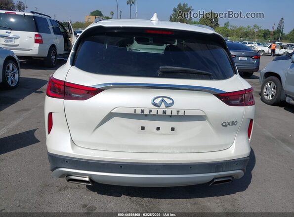 3PCAJ5BA6MF102060 2021 INFINITI QX50 White 