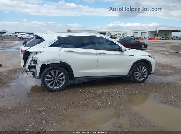 3PCAJ5BA8MF104912 2021 INFINITI QX50 White 360 interior view