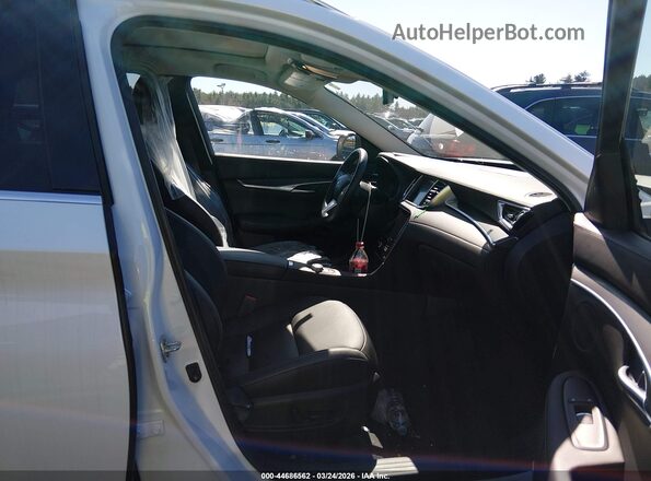 3PCAJ5BB3RF109175 2024 INFINITI QX50 White Vista interior delantera