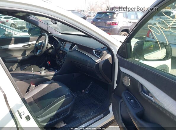 3PCAJ5M1XKF103304 2019 INFINITI QX50 White წინა სალონის ხედი