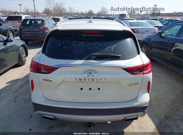 3PCAJ5M1XKF103304 2019 INFINITI QX50 White 