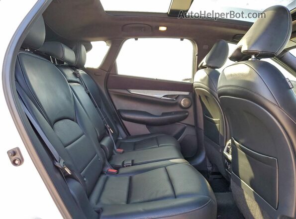 3PCAJ5M30KF104849 2019 INFINITI QX50 White უკანა სალონის ხედი
