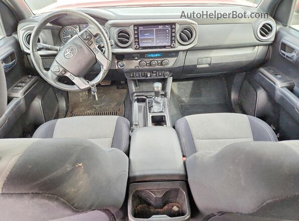 3TMAZ5CN3MM147639 2021 TOYOTA LE Red Вид панелі приладів
