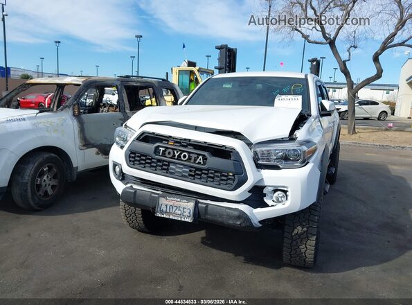 3TMCZ5AN2MM414278 2021 TOYOTA TACOMA White Вид спереду