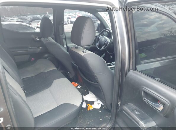 3TMCZ5AN2NM528525 2022 TOYOTA TACOMA 4WD Gray Widok naklejki z numerem VIN