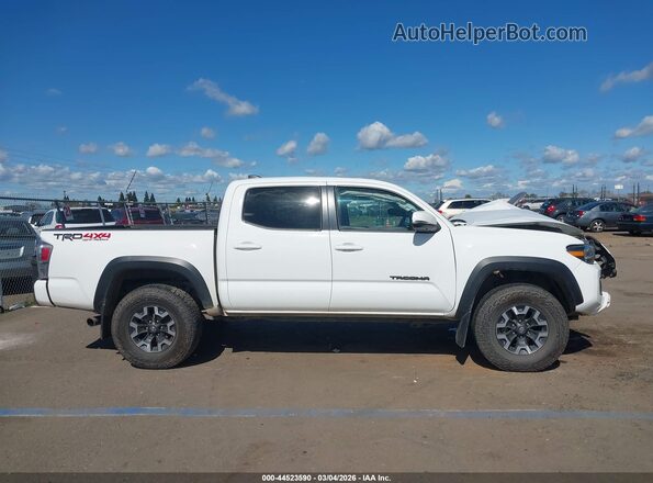 3TMCZ5AN2PM585942 2023 TOYOTA TACOMA White Rear interior view