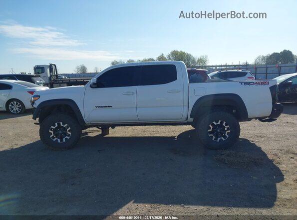 3TMCZ5AN4PM580063 2023 TOYOTA TACOMA White 