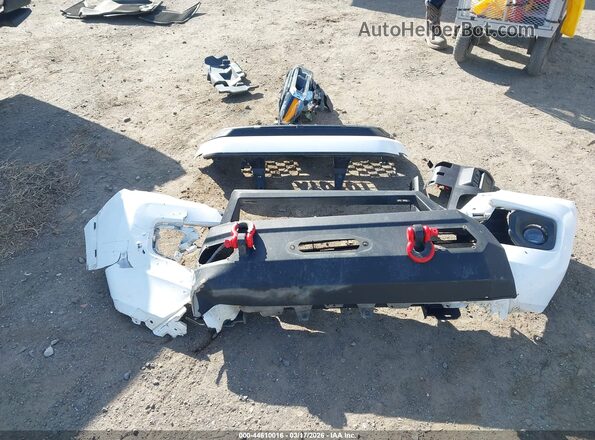3TMCZ5AN4PM580063 2023 TOYOTA TACOMA White Вид щитка приладів