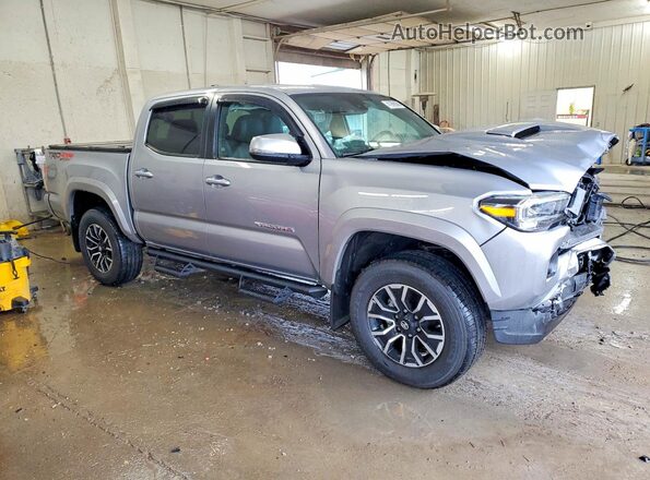 3TMCZ5AN6LM321052 2020 TOYOTA TACOMA Gray Передня права чверть