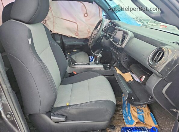 3TMCZ5AN8MM434633 2021 TOYOTA TACOMA Gray Вид салону спереду