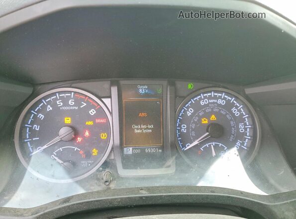 3TMCZ5AN9MM452171 2021 TOYOTA TACOMA Green ხელსაწყოთა პანელის ხედი