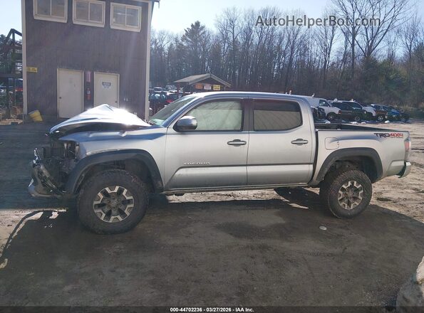 3TMCZ5ANXPM593075 2023 TOYOTA TACOMA Silver Widok wnętrza 360 stopni