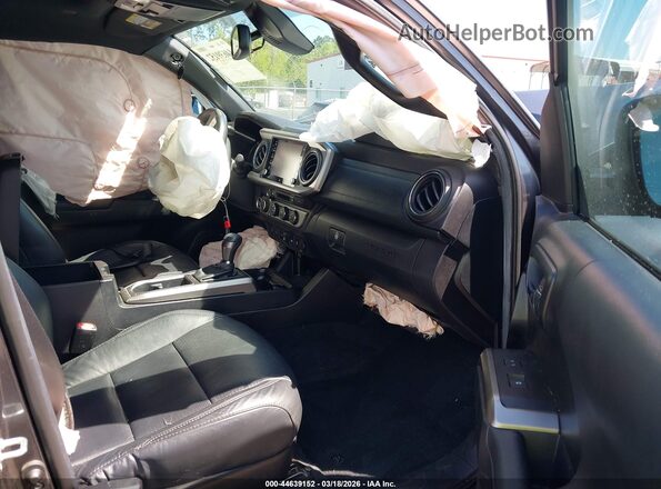 3TMGZ5AN7MM422085 2021 TOYOTA LIMITED Gray Սալոնի դիմացի տեսք