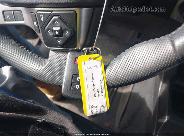 3TMGZ5AN7PM601408 2023 TOYOTA LIMITED Black Vista del salpicadero