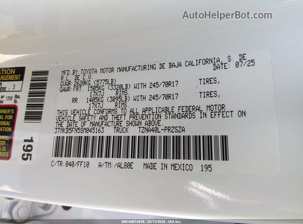 3TMKB5FN5SM045163 2025 TOYOTA TACOMA White ძრავის განყოფილების ხედი