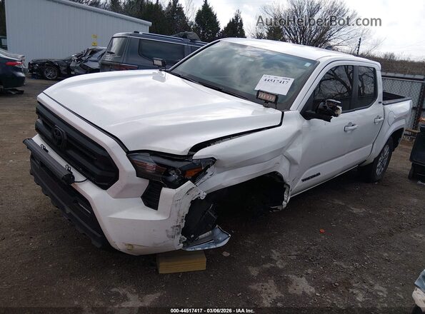 3TMKB5FNXSM035471 2025 TOYOTA TACOMA White Vista tres cuartos delantera izquierda