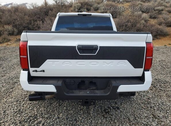 3TMLB5JN0TM223770 2026 TOYOTA LE White 