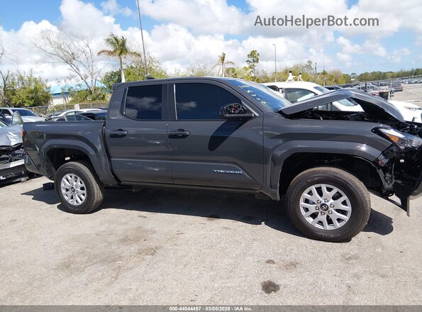 3TMLB5JN5TM217530 2026 TOYOTA TACOMA Gray Սալոնի հետևի տեսք