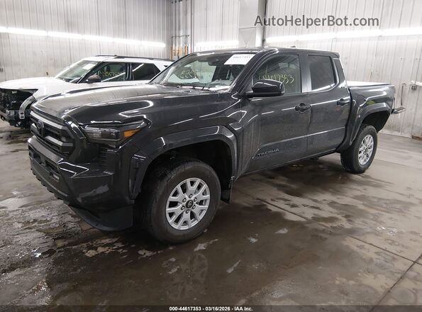 3TMLB5JN7RM038057 2024 TOYOTA TACOMA Серый Передняя левая четверть