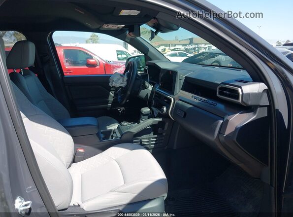 3TMLB5JN7SM168734 2025 TOYOTA TACOMA Gray Front interior view