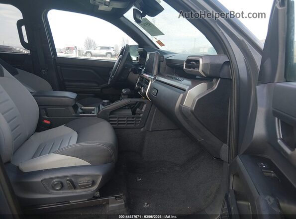 3TMLB5JN8RM044143 2024 TOYOTA TACOMA Gray Front interior view