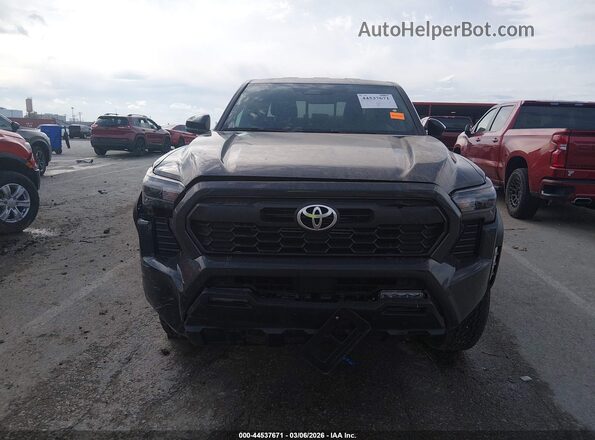 3TMLB5JN8RM044143 2024 TOYOTA TACOMA Gray Rear interior view