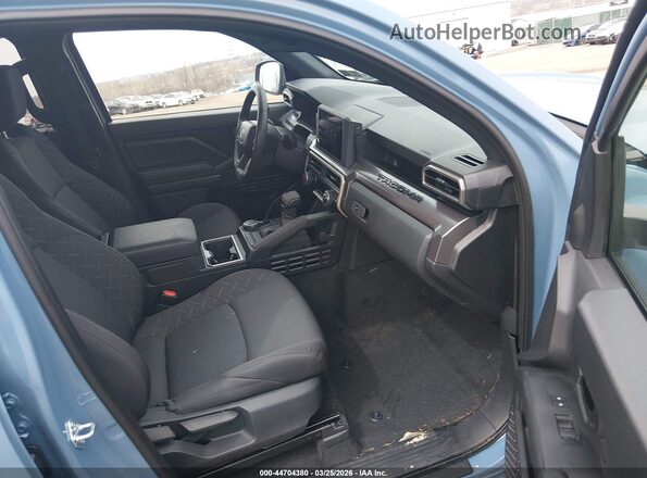 3TMLB5JN8TM221880 2026 TOYOTA TACOMA Blue Front interior view
